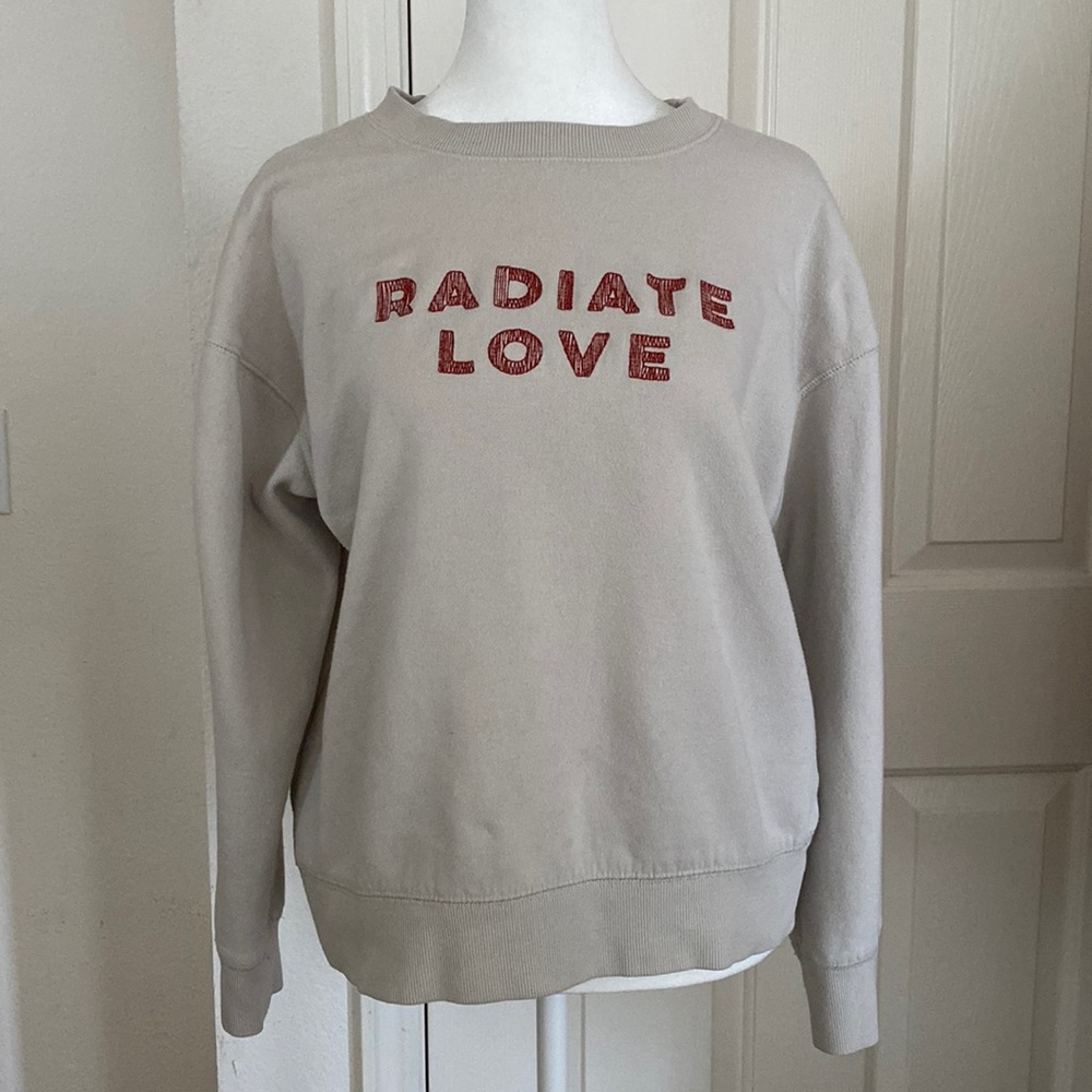 Universal Thread Radiate Love Sweatshirt/Crewneck
